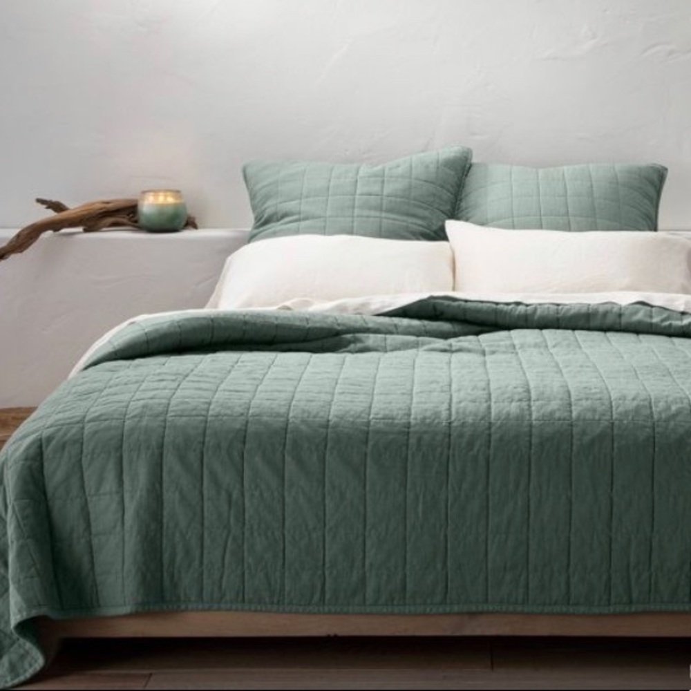 Casaluna Heavyweight Linen Blend Quilt and Shams